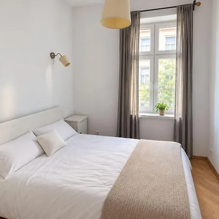 Modern 1br Retreat *