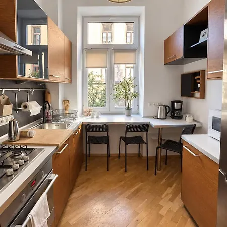 Modern 1br Retreat Apartman Krakkó